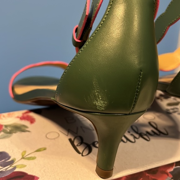 🏖️ Talbots Green Meadow With Pink trim, Pila Scallop Dressy Sandals, Size 11M, - Picture 6 of 8